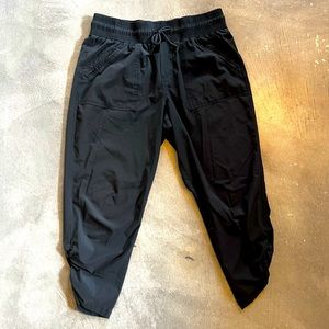 Prana athletic cropped jogger pants size S